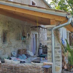 Cerovlje, okolica, istarska stancija sa dvije kuće i prostranom okućnicom