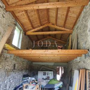 Cerovlje, okolica, istarska stancija sa dvije kuće i prostranom okućnicom