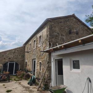 Cerovlje, okolica, istarska stancija sa dvije kuće i prostranom okućnicom