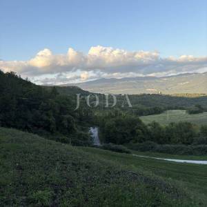 Cerovlje, okolica, kuća na mirnoj lokaciji sa velikim građevinskim terenom