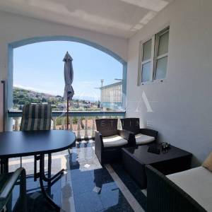 Crikvenica, apartmanska kuća sa prekrasnim pogledom