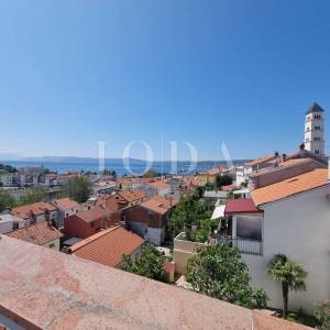Crikvenica, apartmanska kuća sa prekrasnim pogledom