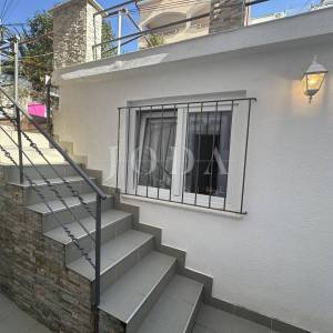 CRIKVENICA, centar, stan i studio apartman