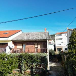 Crikvenica, dvojna kuća na odličnoj lokaciji