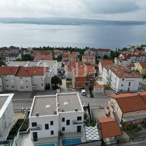 Crikvenica dvojna kuća sa bazenom