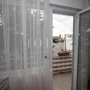 Crikvenica-dvosobni stan širi centar