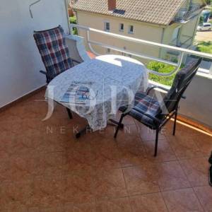 Crikvenica, dvosobni stan na vrhunskoj lokaciji sa parkingom