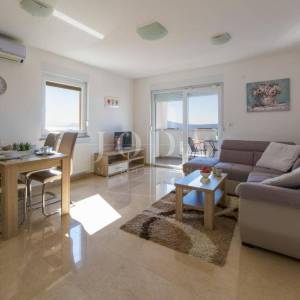 Crikvenica dvosobni stan sa garažom