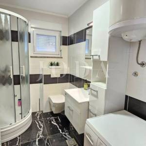 Crikvenica dvosobni stan sa garažom