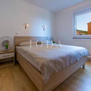 Crikvenica dvosobni stan sa garažom