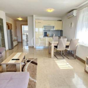 Crikvenica dvosobni stan sa garažom