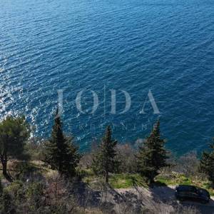 Crikvenica, građevinsko zemljište turističke namjene prvi red do mora 