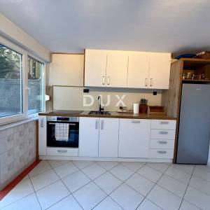 CRIKVENICA, JADRANOVO - 3S+DB, 86 m2, TERASA, blizina mora!