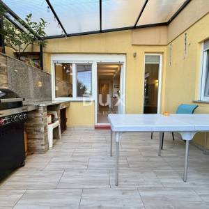 CRIKVENICA, JADRANOVO - 3S+DB, 86 m2, TERASA, blizina mora!