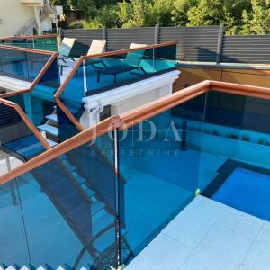 Crikvenica kuća novogradnja  sa 4 garaže