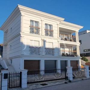 Crikvenica kuća novogradnja  sa 4 garaže