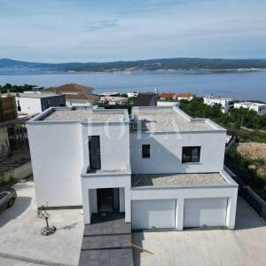 Crikvenica kuća sa bazenom