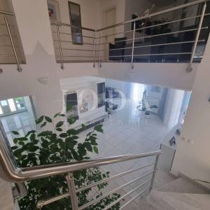 Crikvenica, kuća sa bazenom i lijepim pogledom