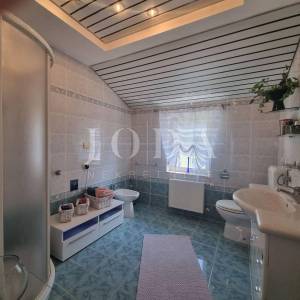 Crikvenica, kuća sa bazenom i lijepim pogledom