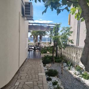 Crikvenica, kuća sa bazenom i lijepim pogledom