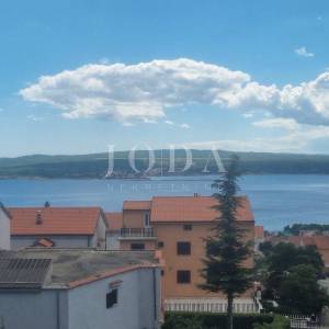 Crikvenica, kuća sa četiri stana i garažom