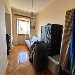 Crikvenica, Kuća sa dva vrta i garažom