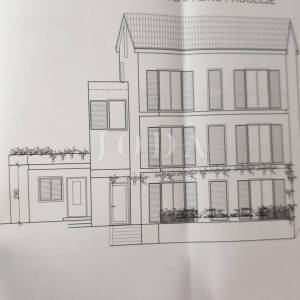 Crikvenica, kuća u centru sa četiri parkirna mjesta