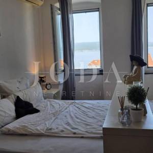 Crikvenica, kuća u nizu na odličnoj lokaciji