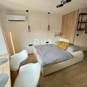CRIKVENICA - Kuća u nizu, u centru Crikvenice