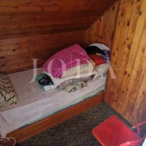 Crikvenica, kuća uz more, idealna prilika za renovaciju u drugom redu