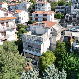 Crikvenica, kuća uz more, idealna prilika za renovaciju u drugom redu