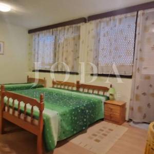 Crikvenica, kuća uz more, idealna prilika za renovaciju u drugom redu