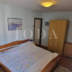 Crikvenica, kuća uz more, idealna prilika za renovaciju u drugom redu