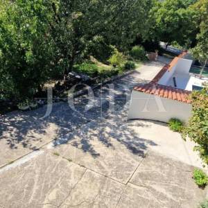 Crikvenica, lijepa kuća na mirnoj lokaciji