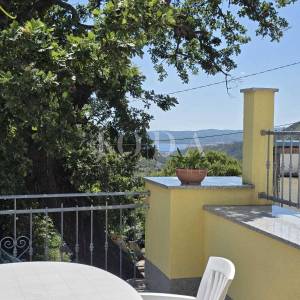 Crikvenica, obnovljena kuća u zaleđu