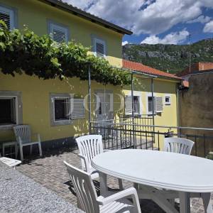 Crikvenica, obnovljena kuća u zaleđu
