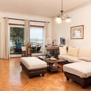 Crikvenica, samostojeća apartmanska kuća s bazenom