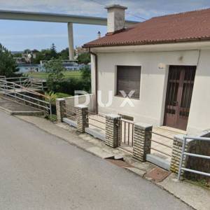 CRIKVENICA - samostojeća kuća u širem centru