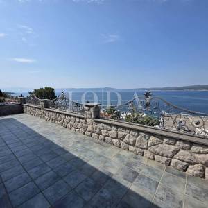 Crikvenica, stan 50m od  mora sa prekrasnim pogledom