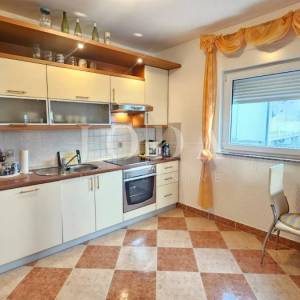 Crikvenica stan na Dugi