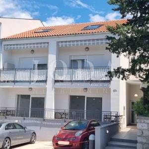 Crikvenica stan sa krovnim balkonom
