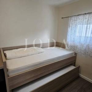 Crikvenica stan sa velikom terasom