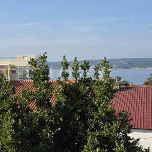 Crikvenica, stan u blizini centra sa parkingom