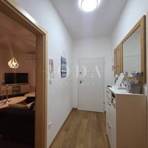 Crikvenica, stan u prizemlju na odličnoj lokaciji