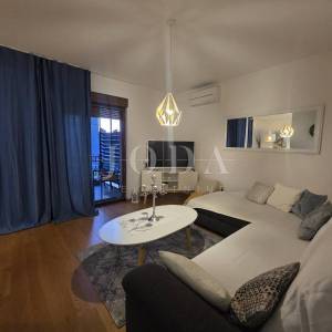 Crikvenica, stan u prizemlju na odličnoj lokaciji