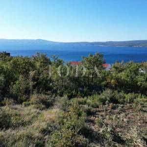 Crikvenica teren s pravomoćnom građevinskom dozvolom