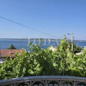 CRIKVENICA, tri stambene jedinice sa okućnicom