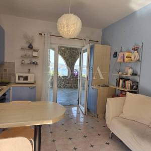CRIKVENICA, tri stambene jedinice sa okućnicom