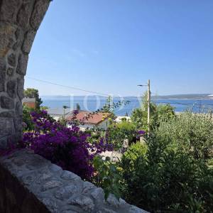 CRIKVENICA, tri stambene jedinice sa okućnicom