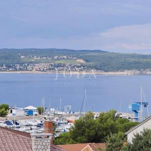 CRIKVENICA, TROSOBNI STAN + GARAŽA,120.72 m2 